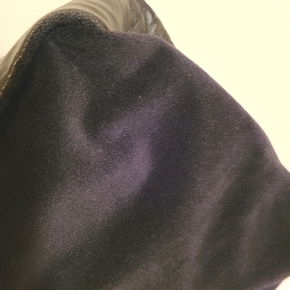 Faux leather pant - Picture 3 of 6